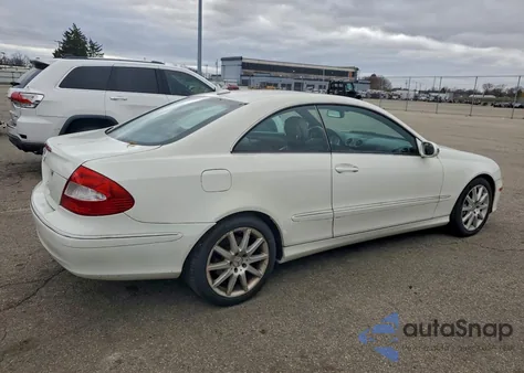 2007 Mercedes-Benz Clk 350 z USA, uszkodzony, nr VIN WDBTJ56H47F227802